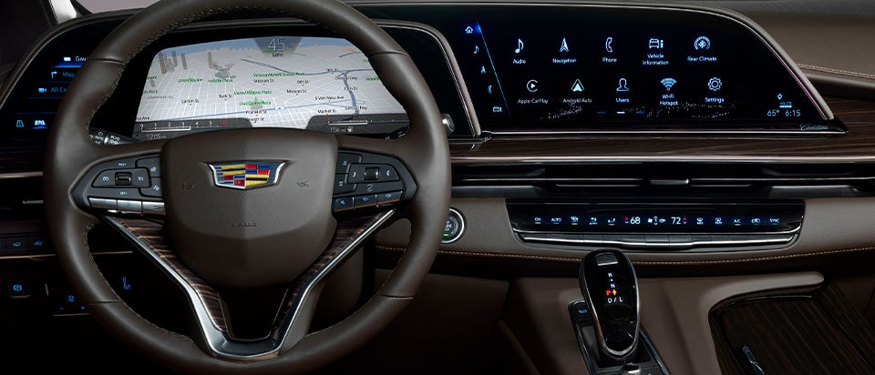 Interiores de lujo de las SUVs seminuevas de Cadillac