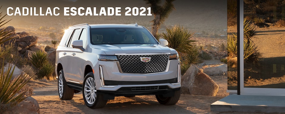 Cadillac Escalade 2021 incluye parrilla en negro brillante con acentos cromados y rines en aluminio pulido de 22 pulgadas
