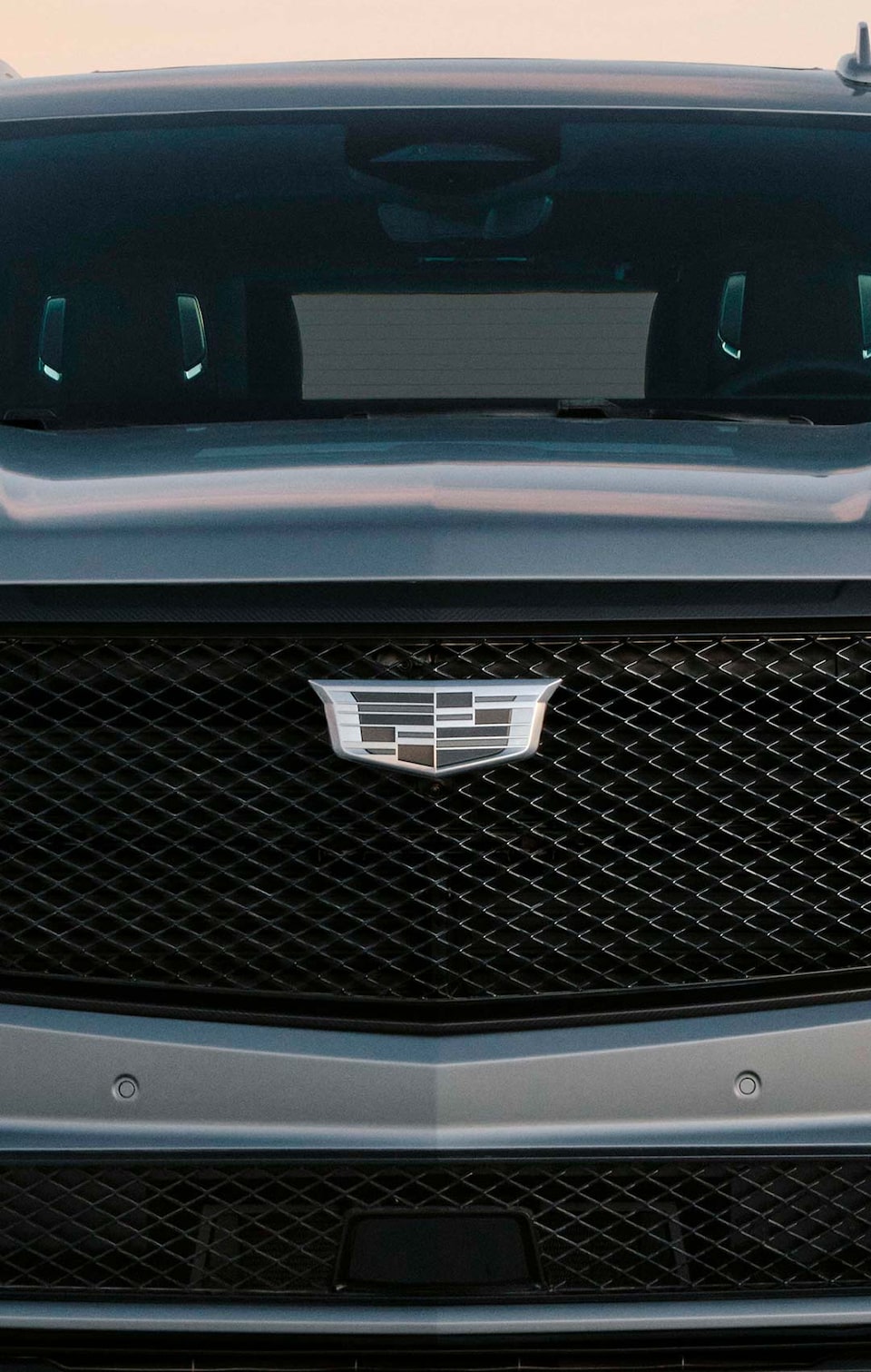 Parrilla en color plata para personalizar tu Cadillac Escalade 2023