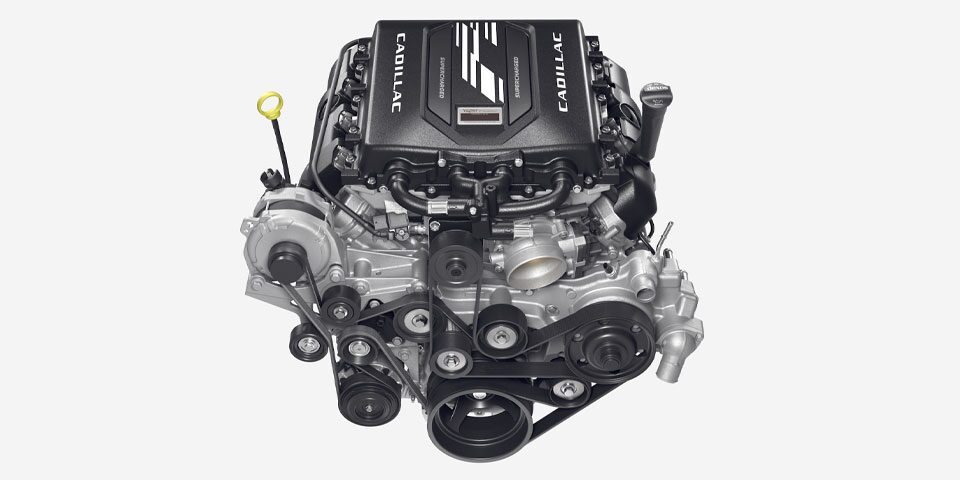 Motor 6.2 L V8 supercargado. Construido a mano y firmado por el ingeniero que supervisa tu camioneta grande de lujo Cadillac Escalade-V 2024