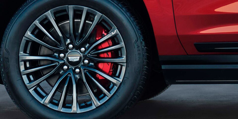 Frenos Brembo equipados en tu camioneta grande de lujo Cadillac Escalade-V 2024