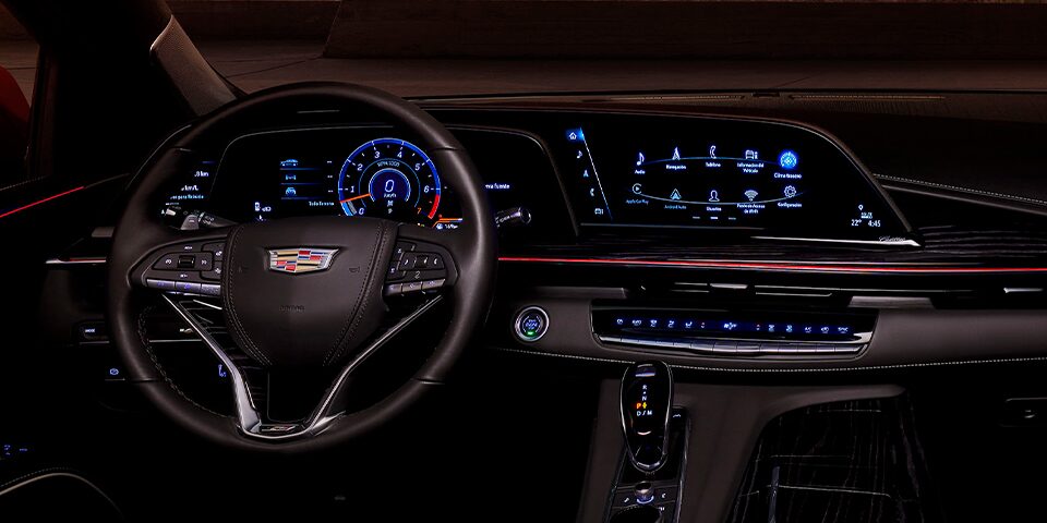 Interior forrado en piel de tu camioneta grande de lujo, Cadillac Escalade-V 2024