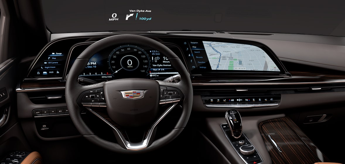Pantalla curva OLED a color dentro de tu camioneta de lujo, Cadillac Escalade 2024