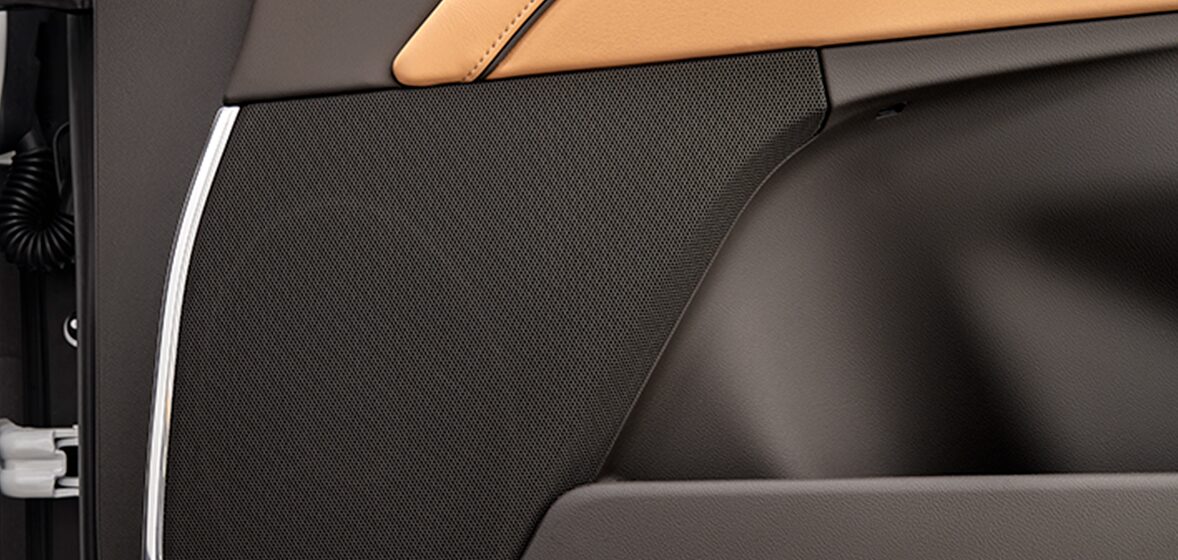 Cadillac Escalade 2024, camioneta de lujo integrada con sistema de audio AKG