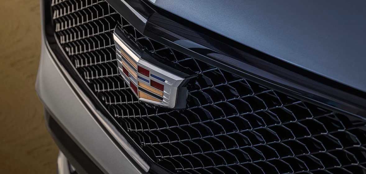 Cadillac XT4 2024, camioneta compacta con nuevo diseño de parrilla deportiva con ventilas activas