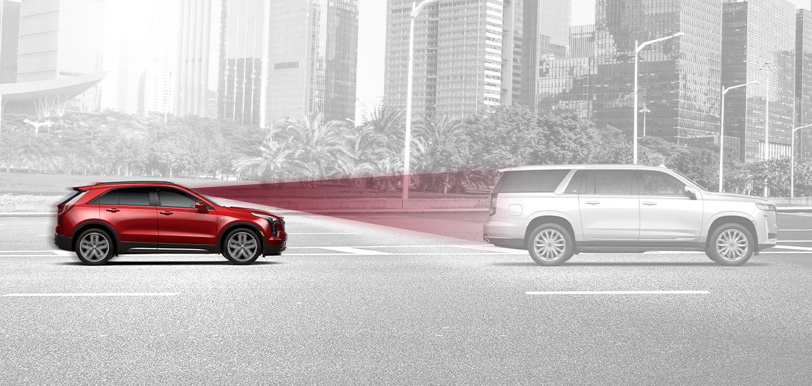 Asistente de frenado a baja velocidad en tu Cadillac XT4 2024, camioneta compacta de lujo
