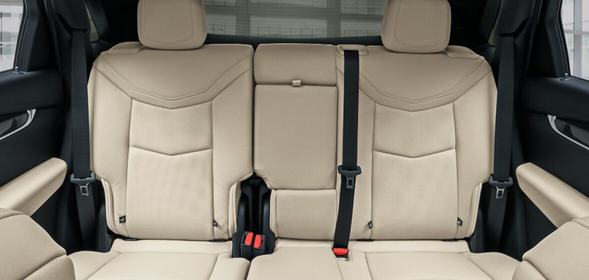 Cinturones de seguridad con pretensores en tu Cadillac XT5 2024, SUV de lujo