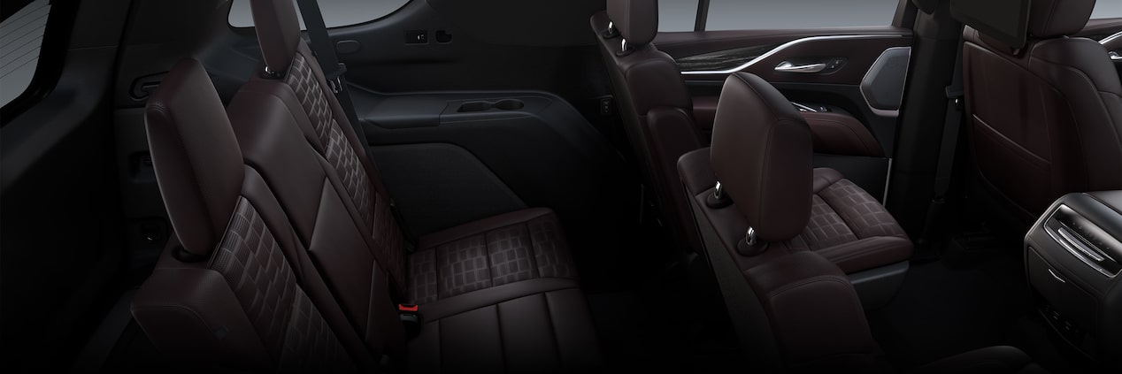 Lujoso interior de la nueva Cadillac Escalade-V 2025, confort en todo su esplendor