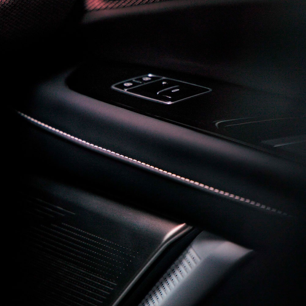 Detalles interiores de lujo en tu nueva Cadillac Optiq