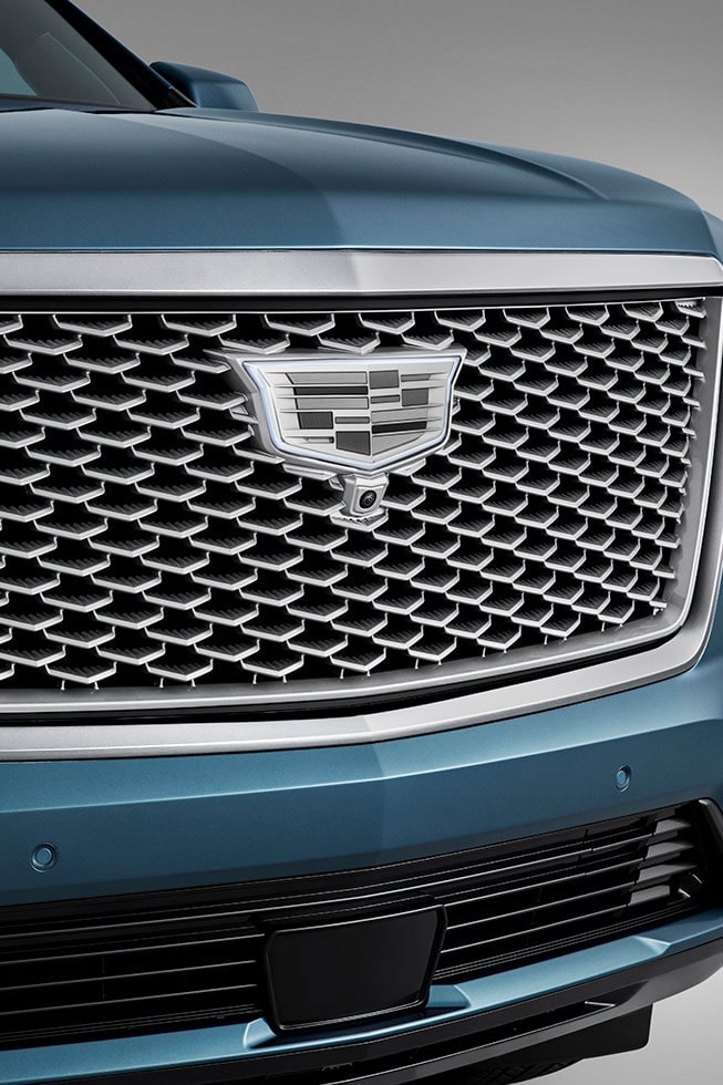 Parrilla en color plata para tu camioneta grande de lujo, Cadillac Escalade-V 2026
