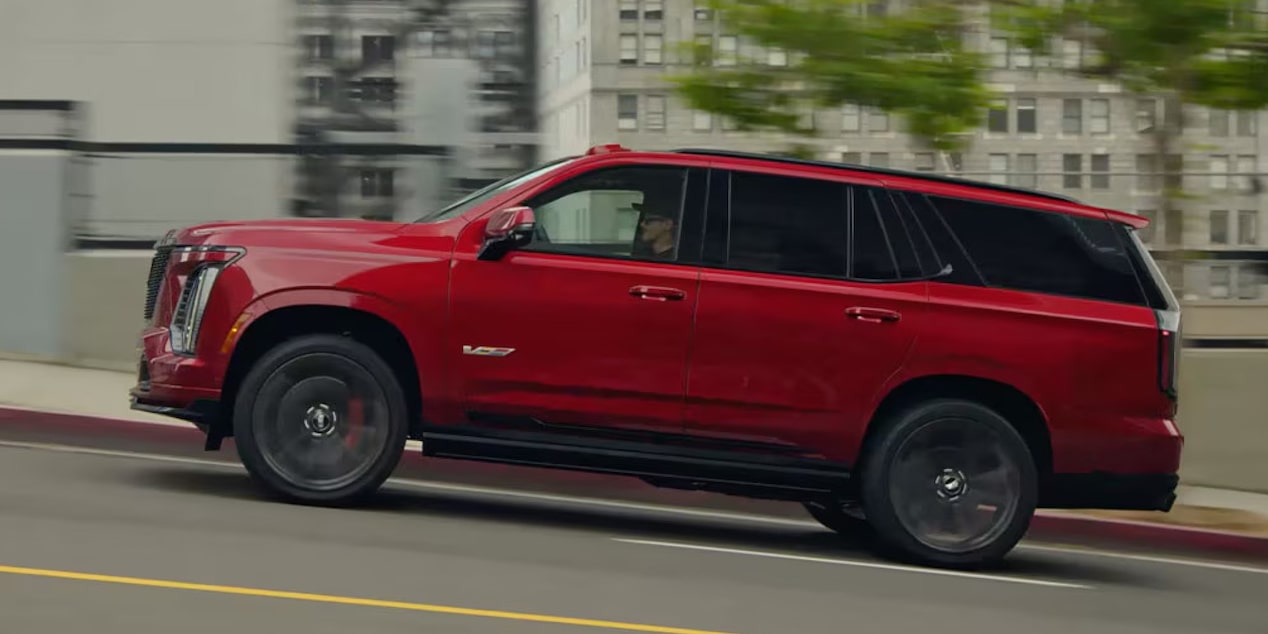 Diferencial electrónico de deslizamiento limitado en Cadillac Escalade-V 2026, camioneta grande de lujo