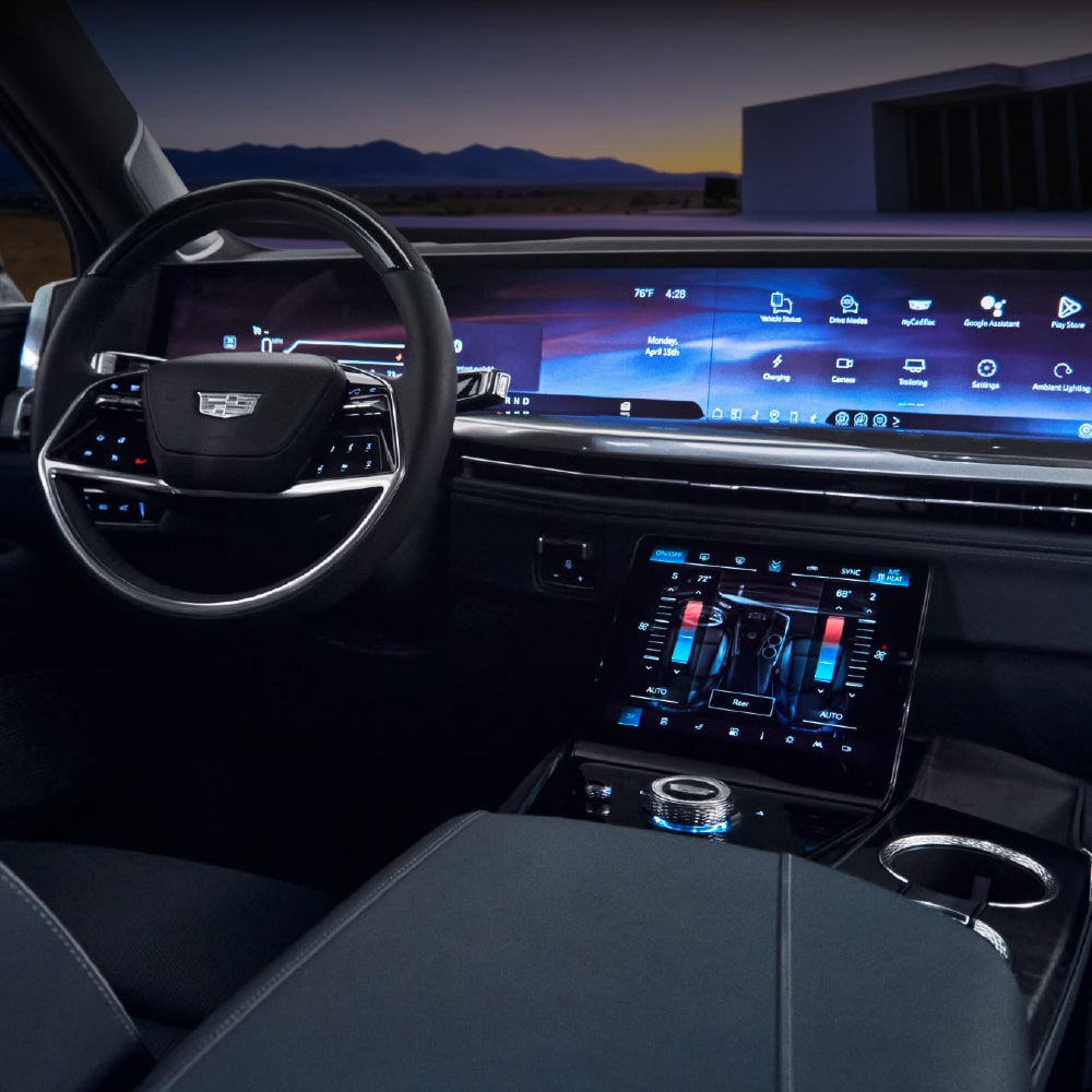 Cadillac Escalade-V 2026, camioneta grande de lujo con pantalla de pilar a pilar de 55 pulgadas, motor 6.2L supercargado de 682 HP y más