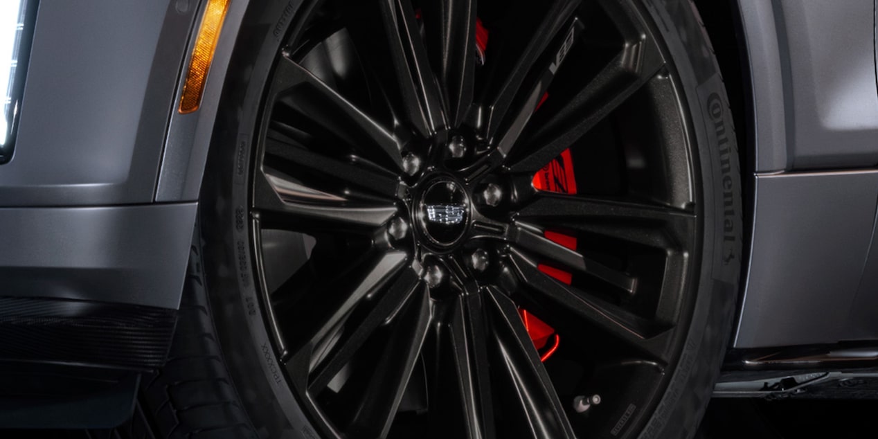 Rines de aluminio color grafito en Cadillac Lyriq-V