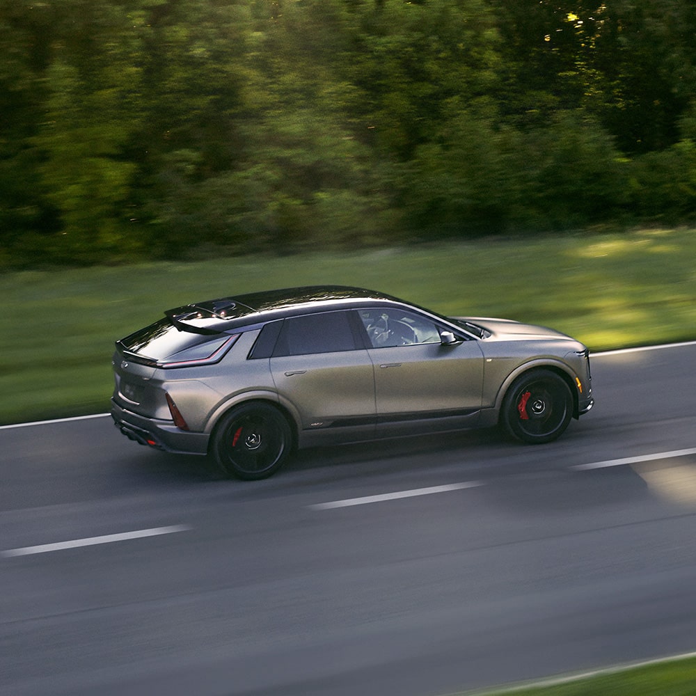 Cadillac Lyriq-V, SUV eléctrica con aceleración de 0 a 100 km/h en 3.3 segundos
