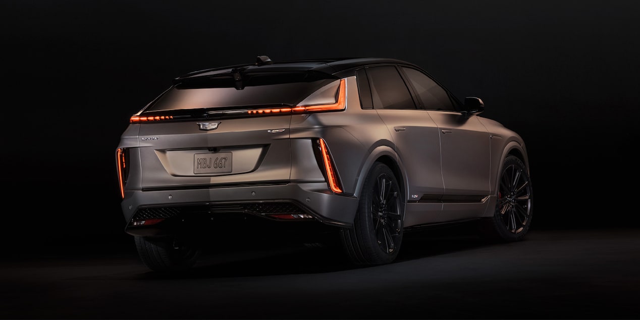 Carga rápida de hasta 120 km en tu Cadillac Lyriq-V SUV eléctrica de lujo