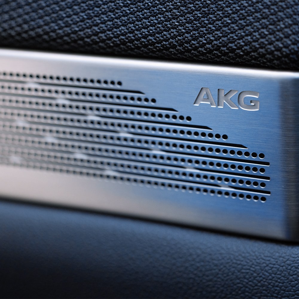 Sistema de sonido multidimensional con Dolby Atmos en Cadillac OPTIQ-V.