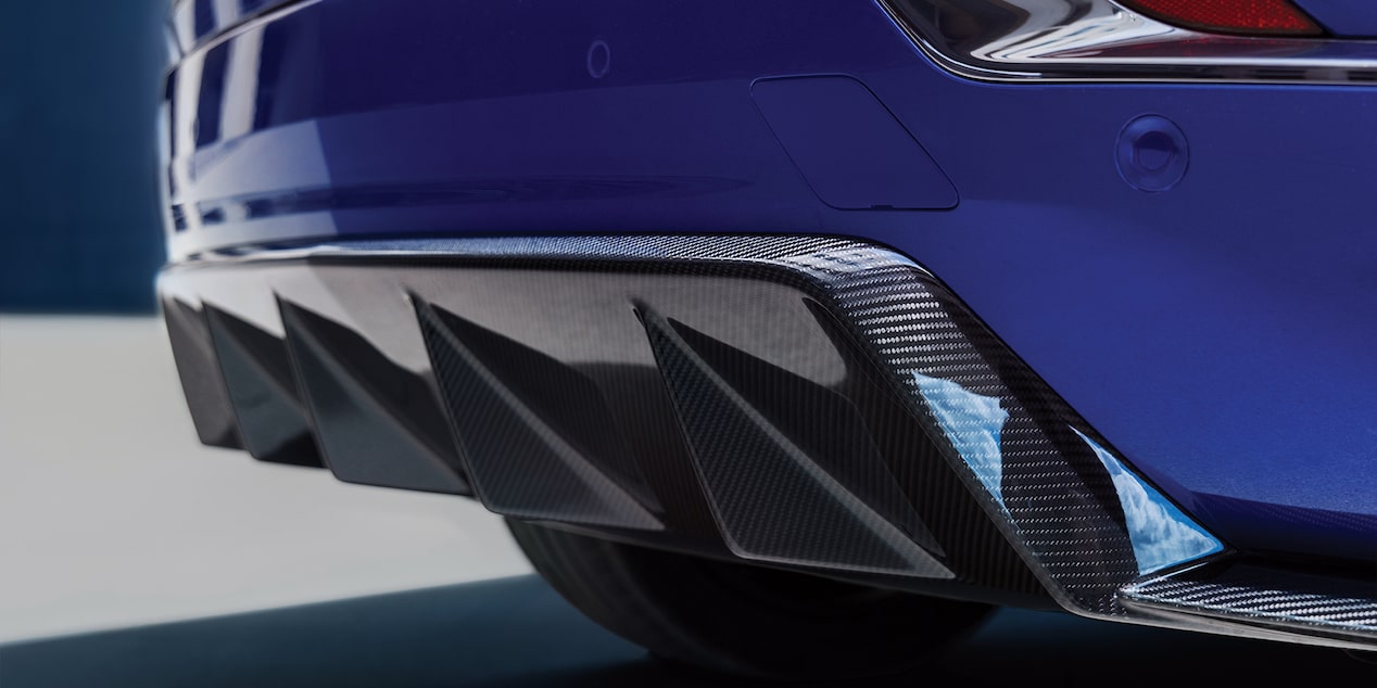 Paquete de fibra de carbono en tu Cadillac Optiq-V, SUV 100% eléctrica