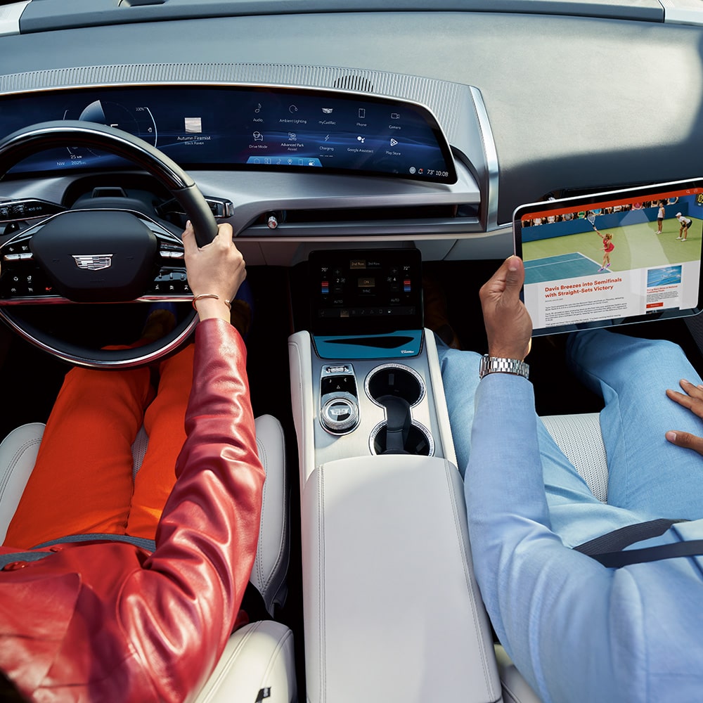 Data Plan de OnStar® para Cadillac con Wi-Fi y datos ilimitados para pasajeros.