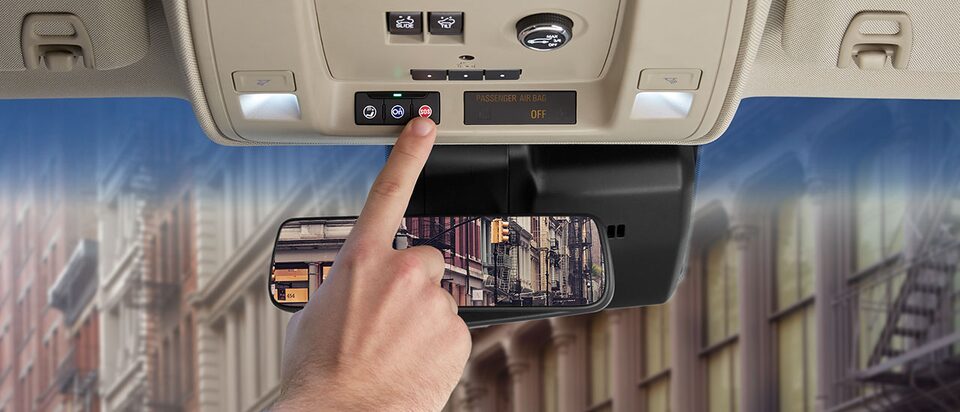 Navegación paso a paso con solo presionar el botón azul de OnStar y un asesor podrá enviarte direcciones paso a paso directamente a tu vehículo