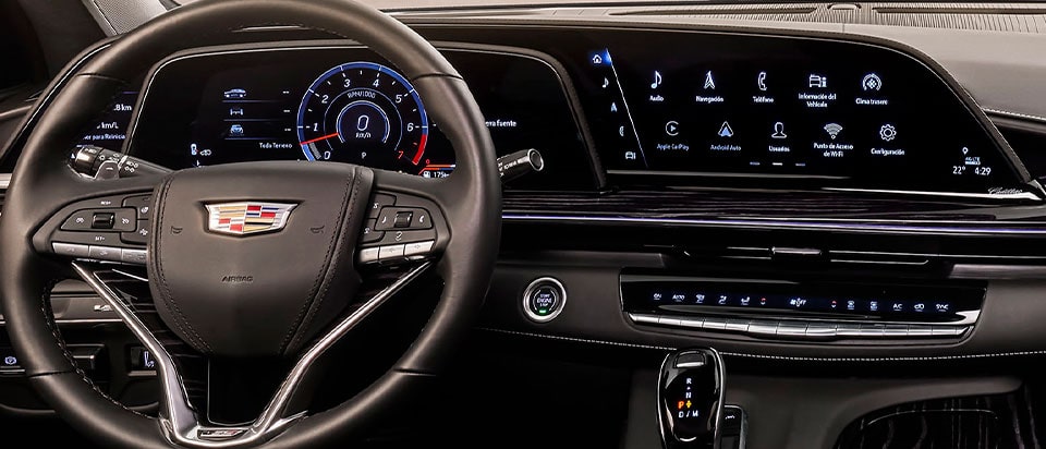 Descarga todas las apps y herramientas que necesitas para tu viaje y entretenimiento en la tienda de aplicaciones de Cadillac User Experience