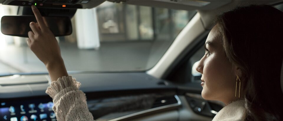 Los vehículos Cadillac cuentan con info entretenimiento y Cadillac User Experience 3.0 para conectar tu smartphone
